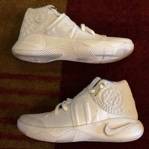 🔺 sold 🔺Kyrie 2 ‘What The’